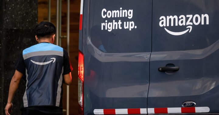 Acciones de Amazon registran su peor mes en años por alto gasto en inteligencia artificial