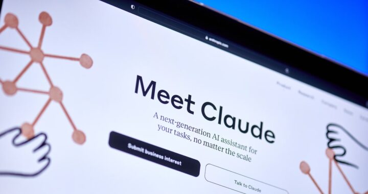 Anthropic revela por “error humano” el sistema detrás del código de Claude