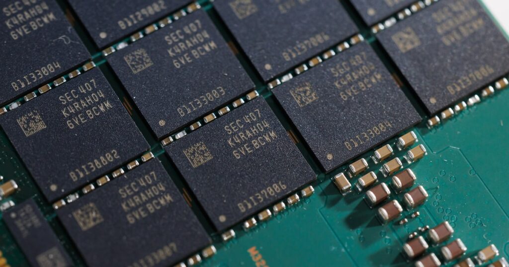 sus acciones retroceden frente a SK Hynix