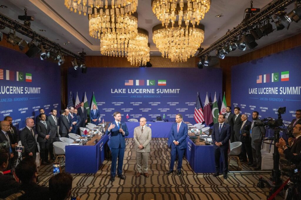 Representantes de EE.UU. e Irán reunidos en Bürgenstock para discutir acuerdo