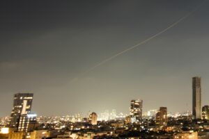 Aviones en el aeropuerto de Teherán, Irán, tras reapertura del espacio aéreo
