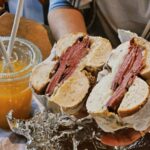 Imagen de un delicioso plato de comida callejera en Nueva York