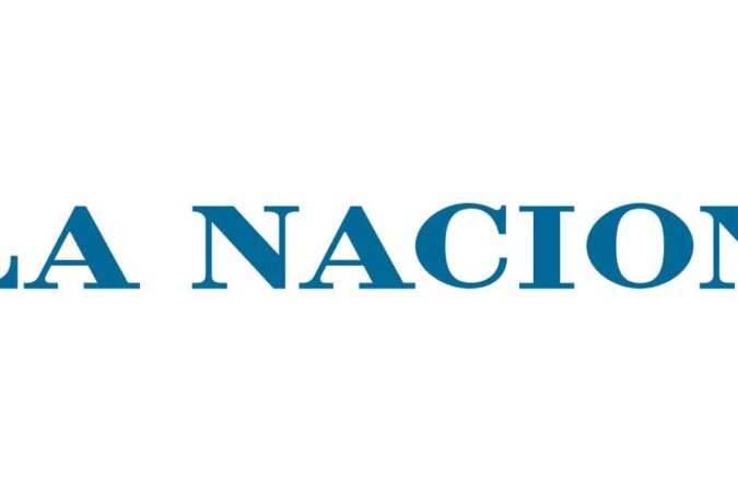 Imagen de una persona trabajando en una startup con tecnología de IA