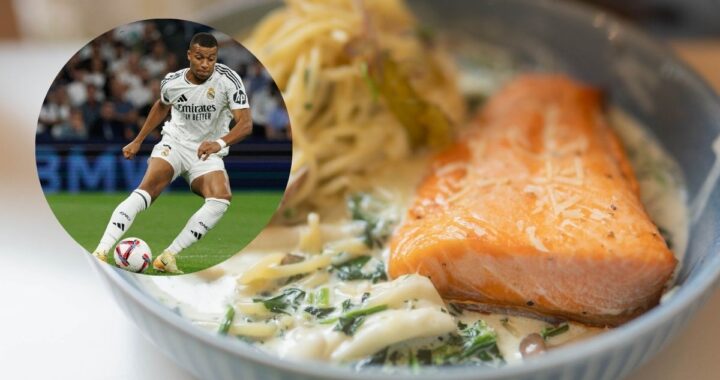 Kylian Mbappé en acción durante un partido de fútbol, comiendo saludable